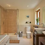 'home From Home', Luxury, Private Secure House 別荘