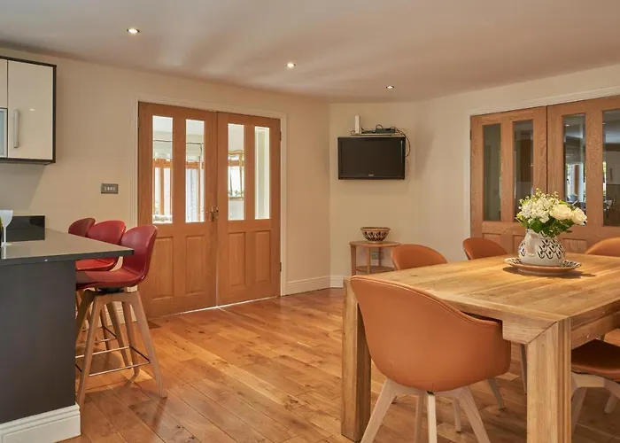 'home From Home', Luxury, Private Secure House Tatil Evi